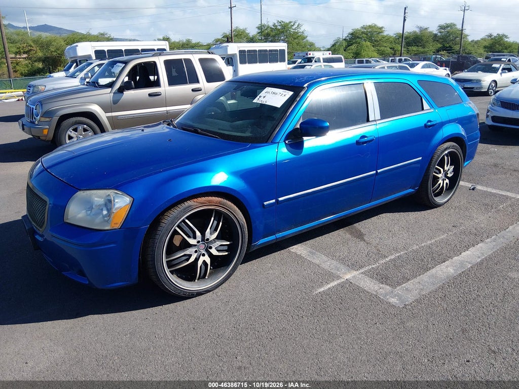2005 Dodge Magnum RT photo 2