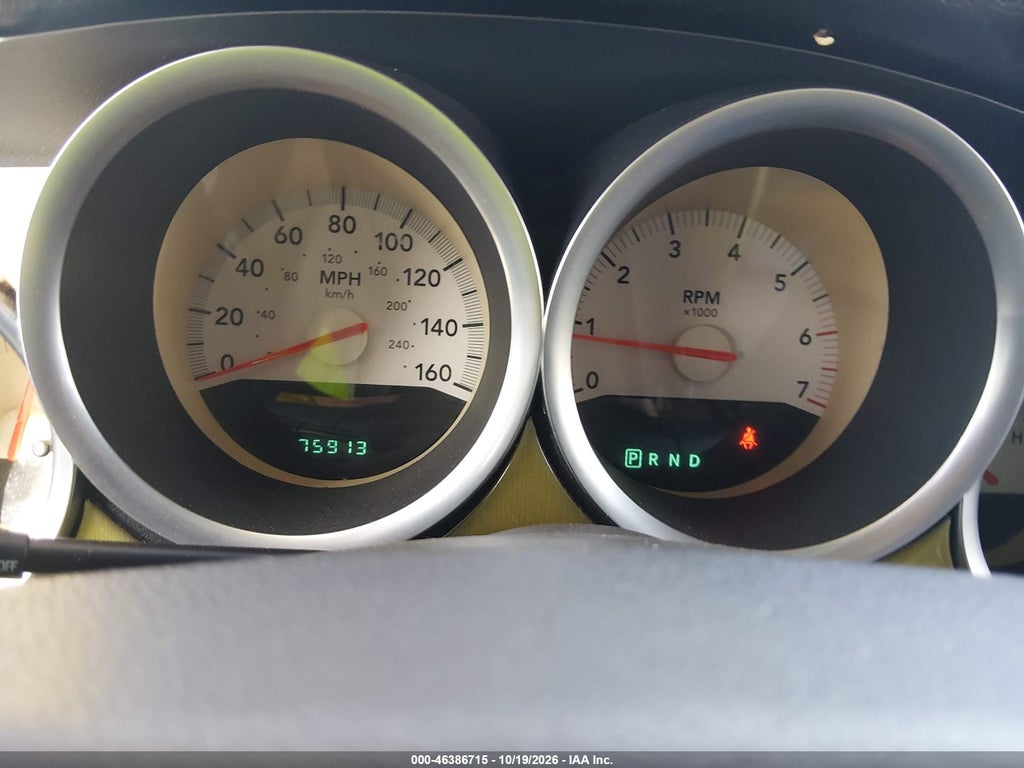 2005 Dodge Magnum RT photo 7