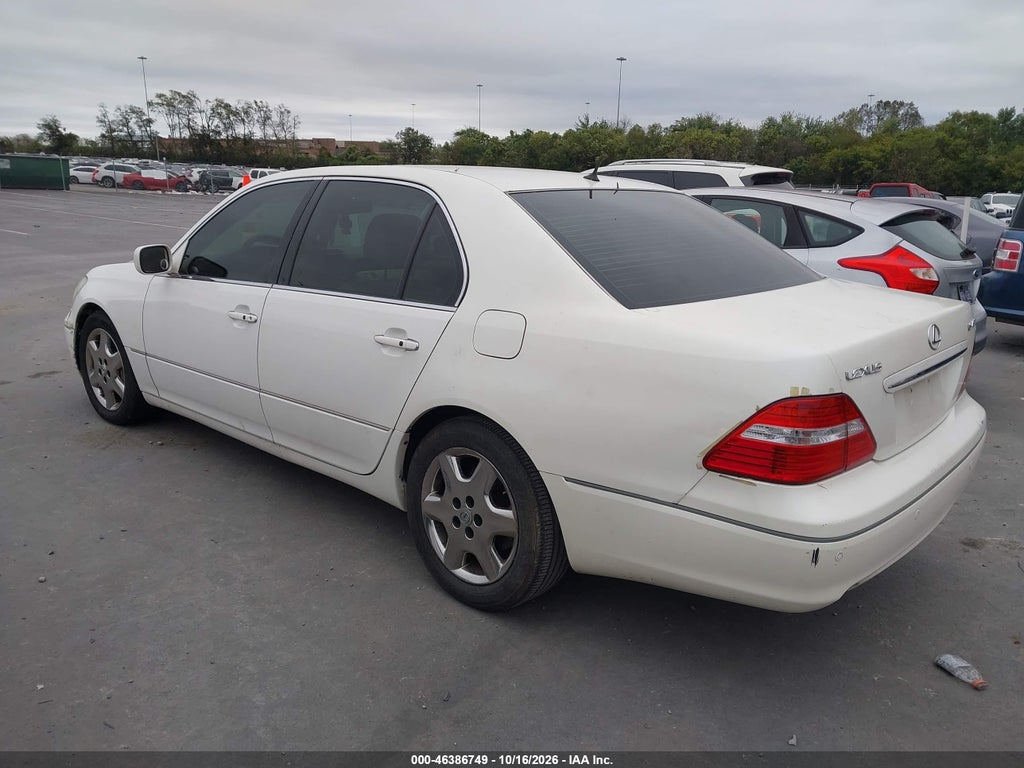2004 Lexus LS 430 photo 3