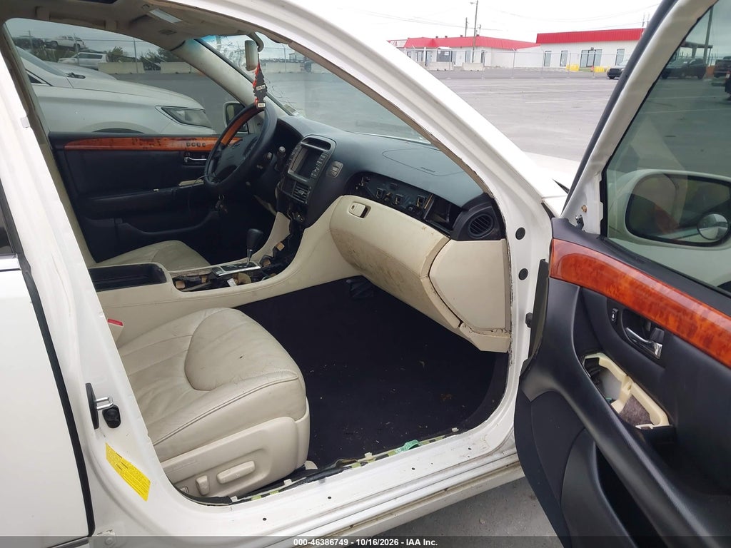 2004 Lexus LS 430 photo 5