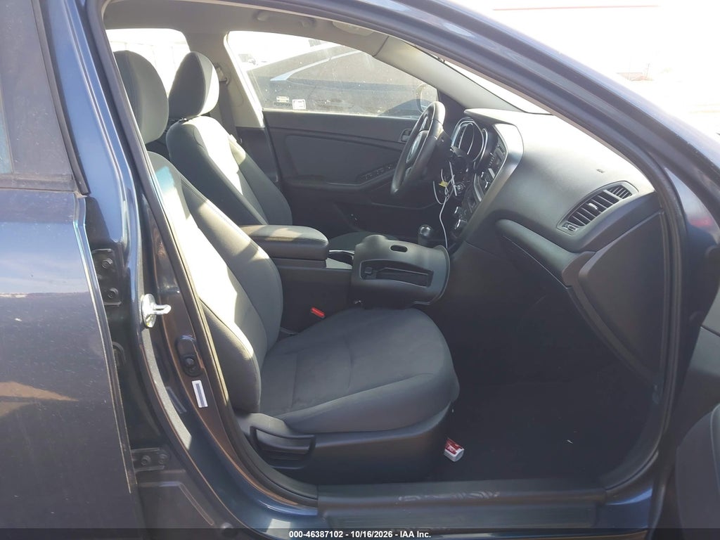 2015 Kia Optima LX photo 5