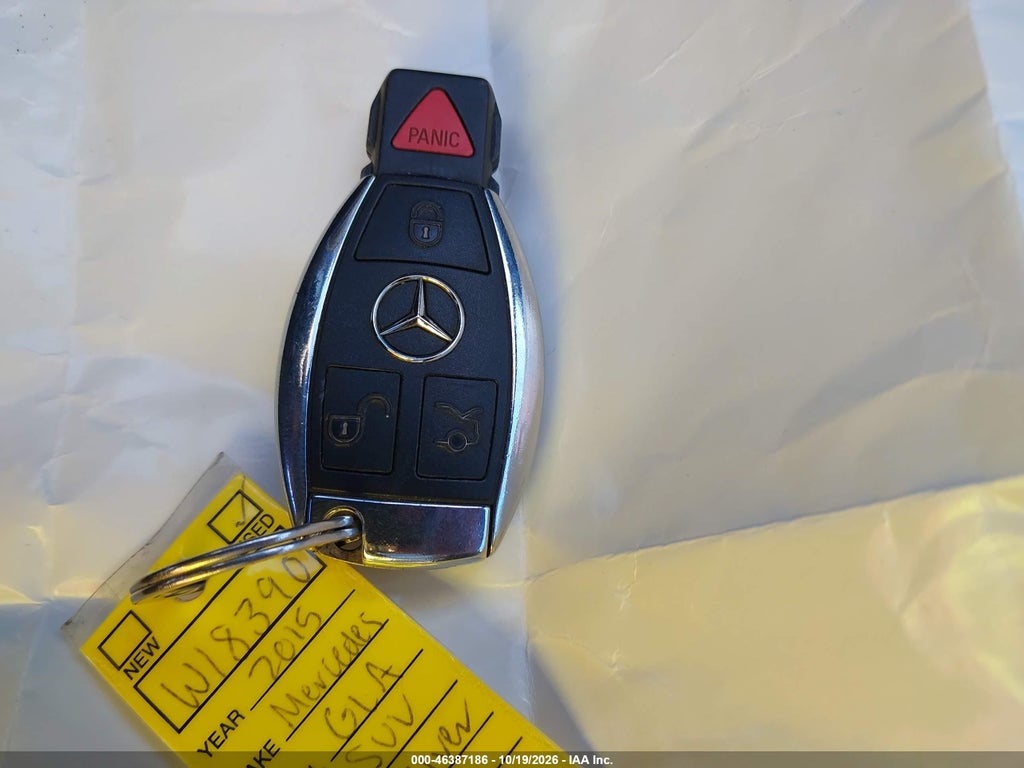 2015 Mercedes-Benz GLA 250 4MATIC photo 11