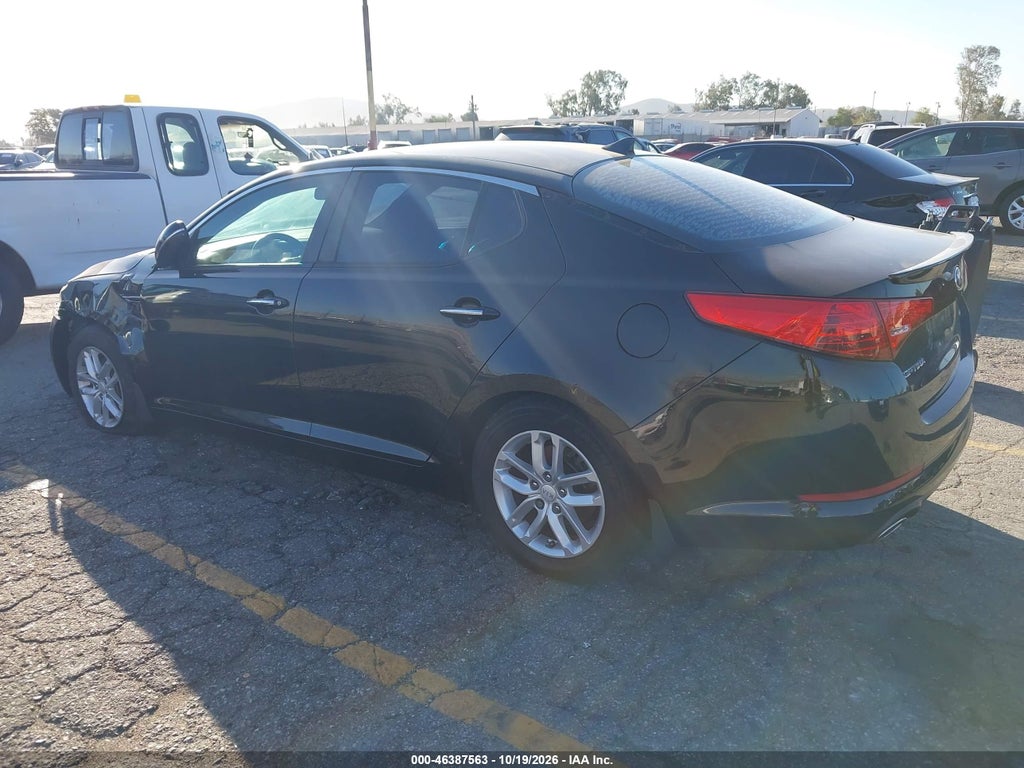 2013 Kia Optima LX photo 3