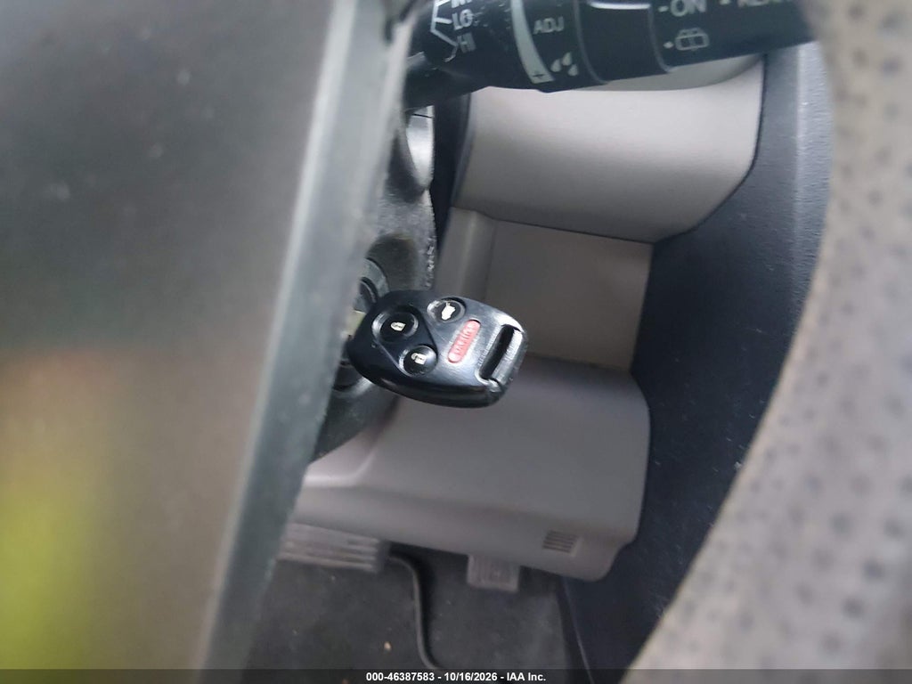 2010 Honda Pilot LX photo 11