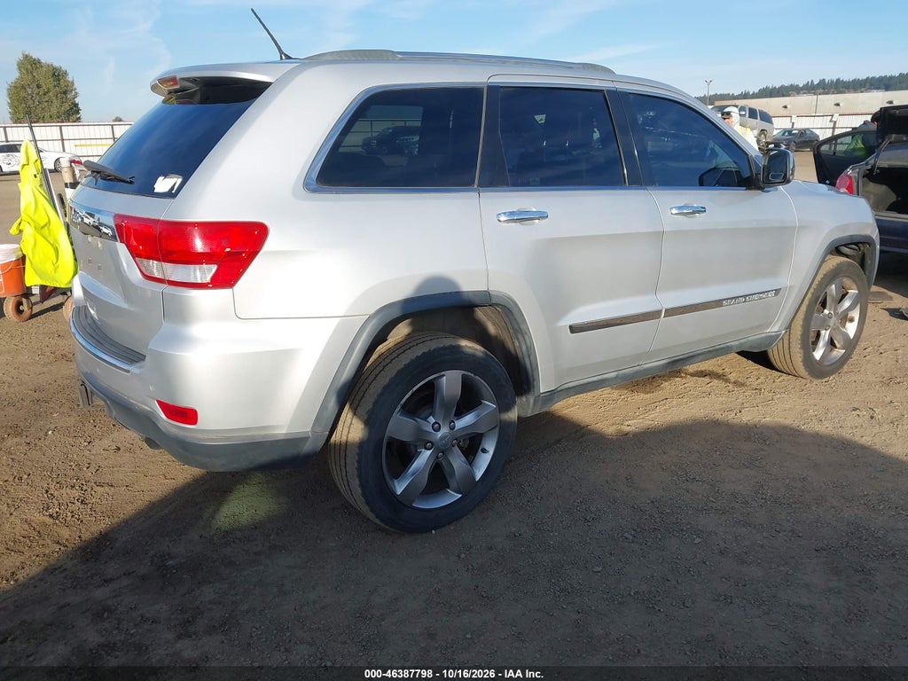 2011 Jeep Grand Cherokee Limited photo 4