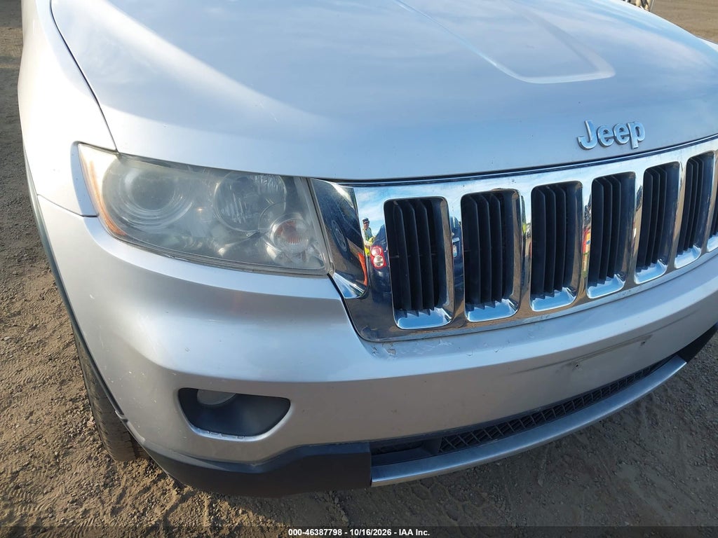 2011 Jeep Grand Cherokee Limited photo 6