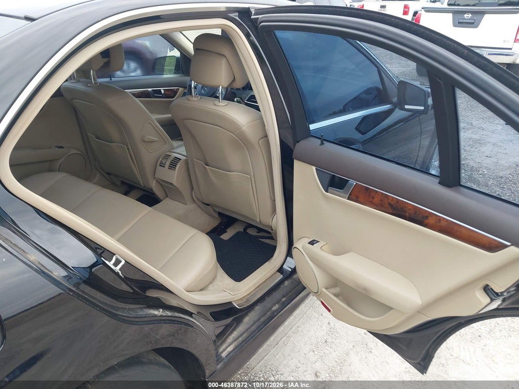 2013 Mercedes-Benz C 250 Sport photo 8
