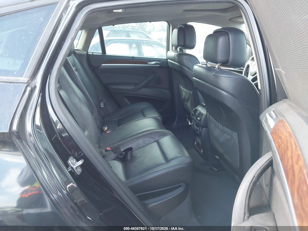 2013 BMW X6 XDRIVE35I photo 8
