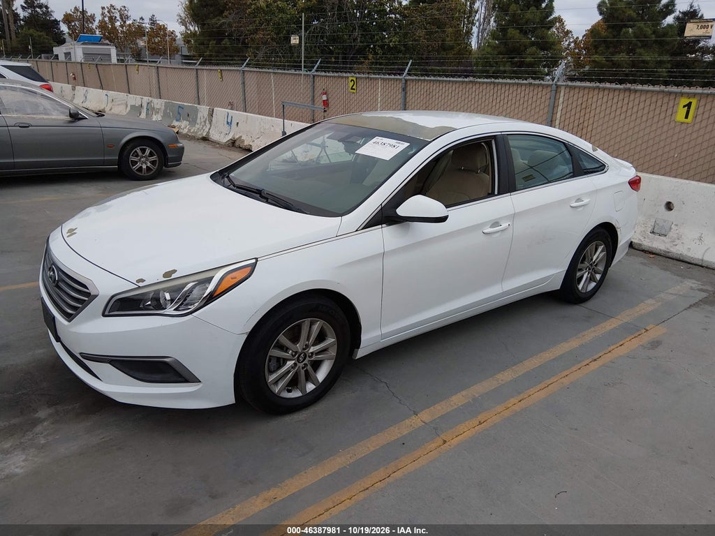 2016 Hyundai Sonata SE photo 2