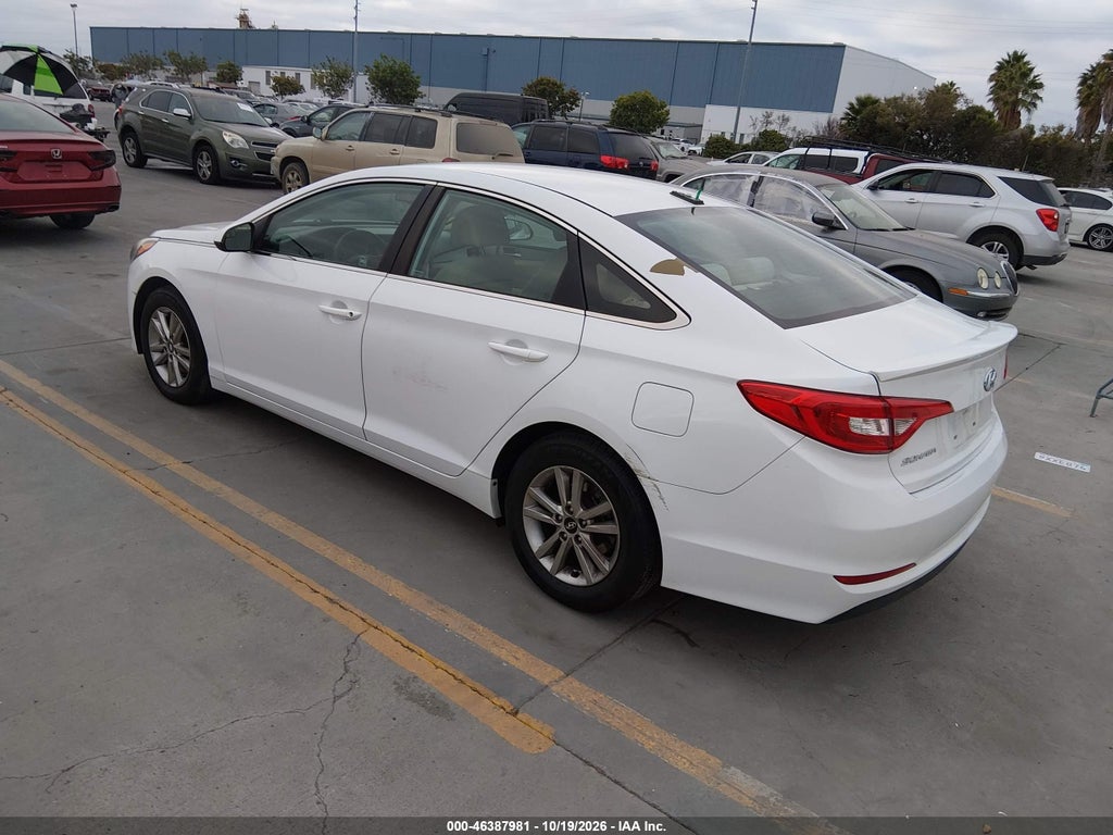 2016 Hyundai Sonata SE photo 3