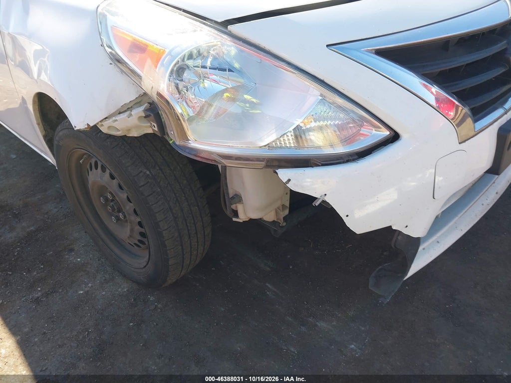 2016 Nissan Versa 1.6 S/1.6 S+/1.6 SL/1.6 SV photo 6