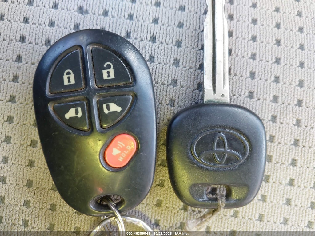 2008 Toyota Sienna LE photo 11