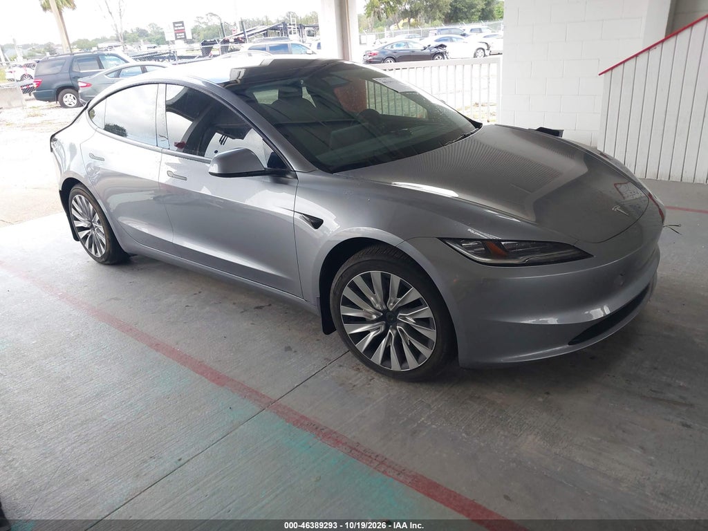 TESLA MODEL 3 2025