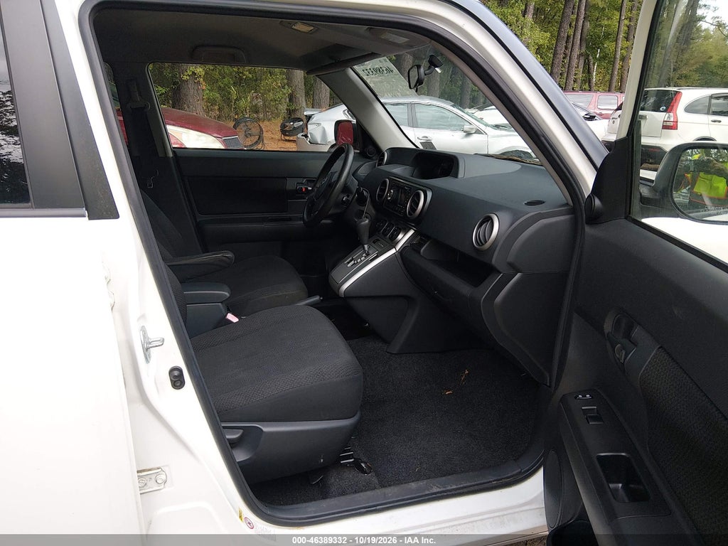 2009 Scion XB photo 5