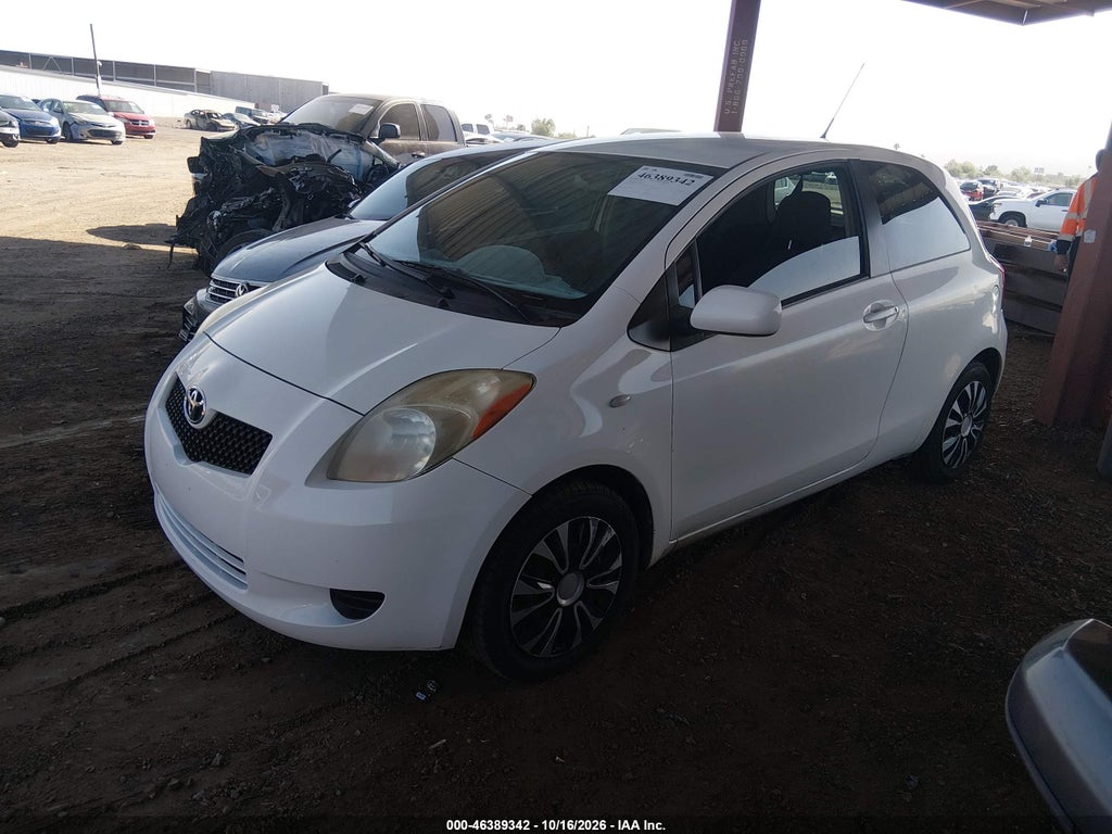 2008 Toyota Yaris photo 2