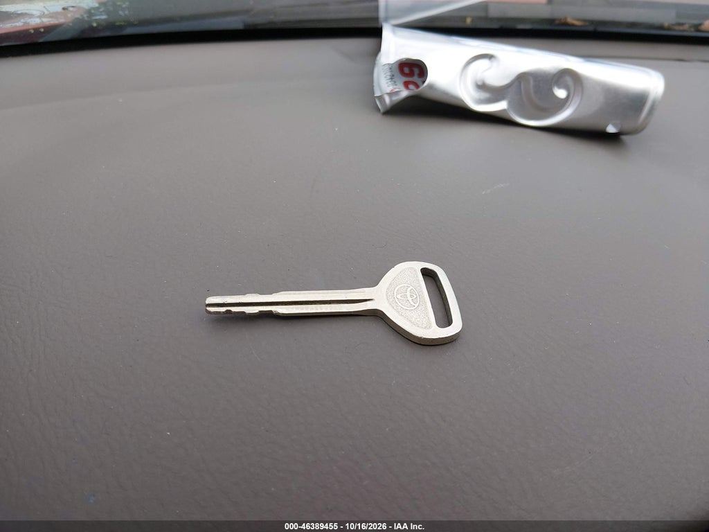 2003 Toyota Corolla CE photo 11