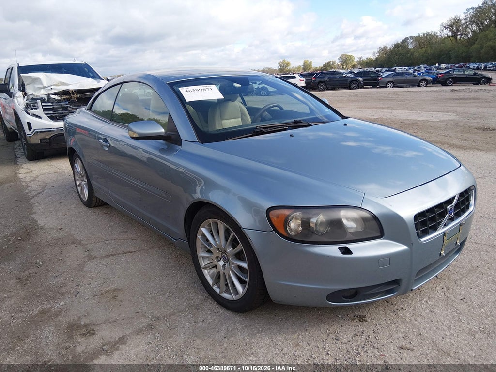 2007 Volvo C70 T5 photo 1