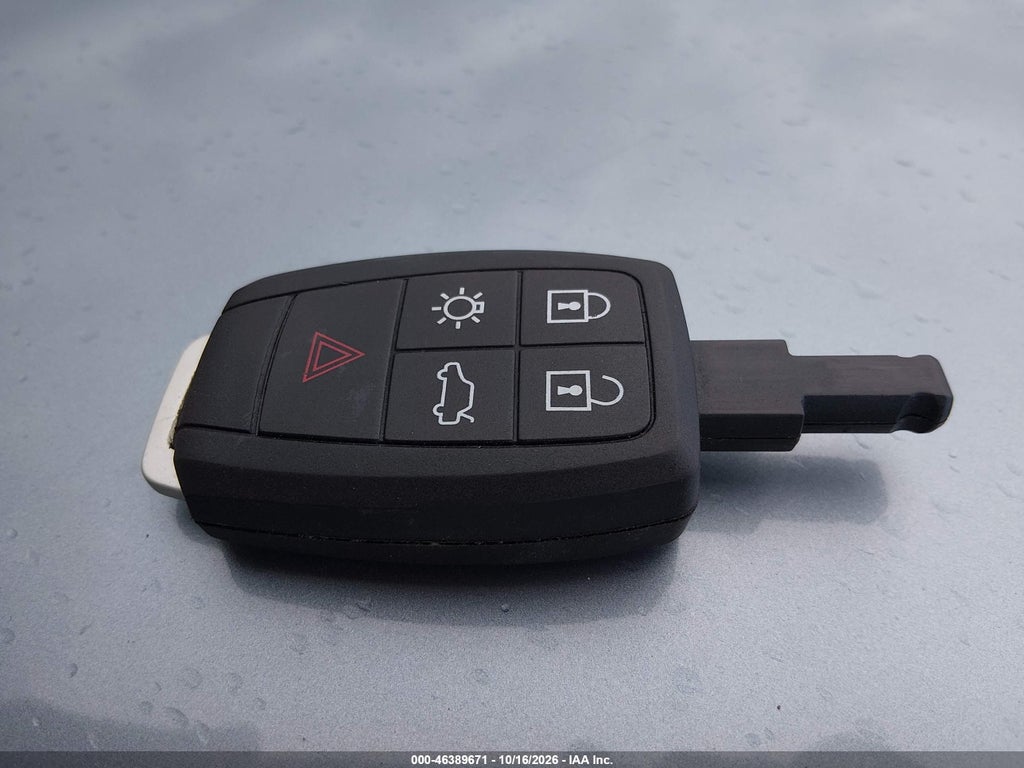 2007 Volvo C70 T5 photo 11