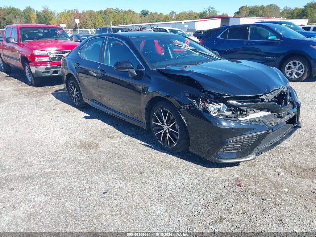 TOYOTA CAMRY 2021