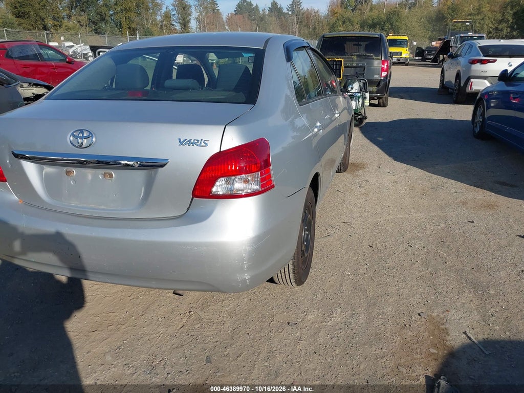 2012 Toyota Yaris photo 4