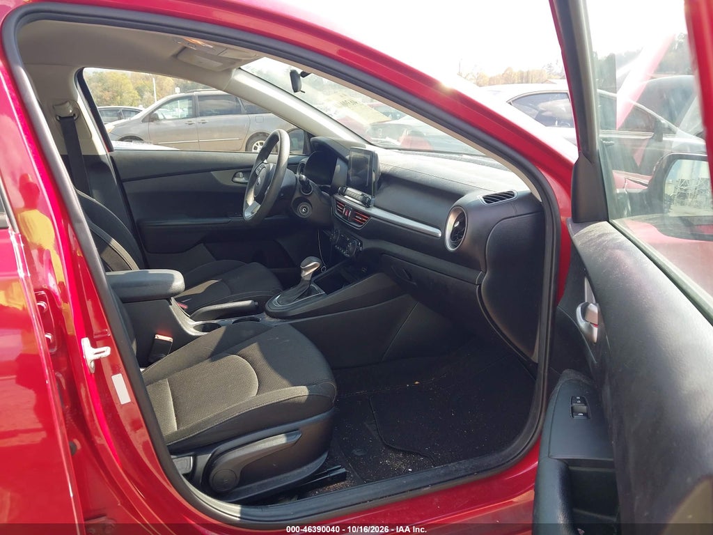 2019 Kia Forte LXS photo 5
