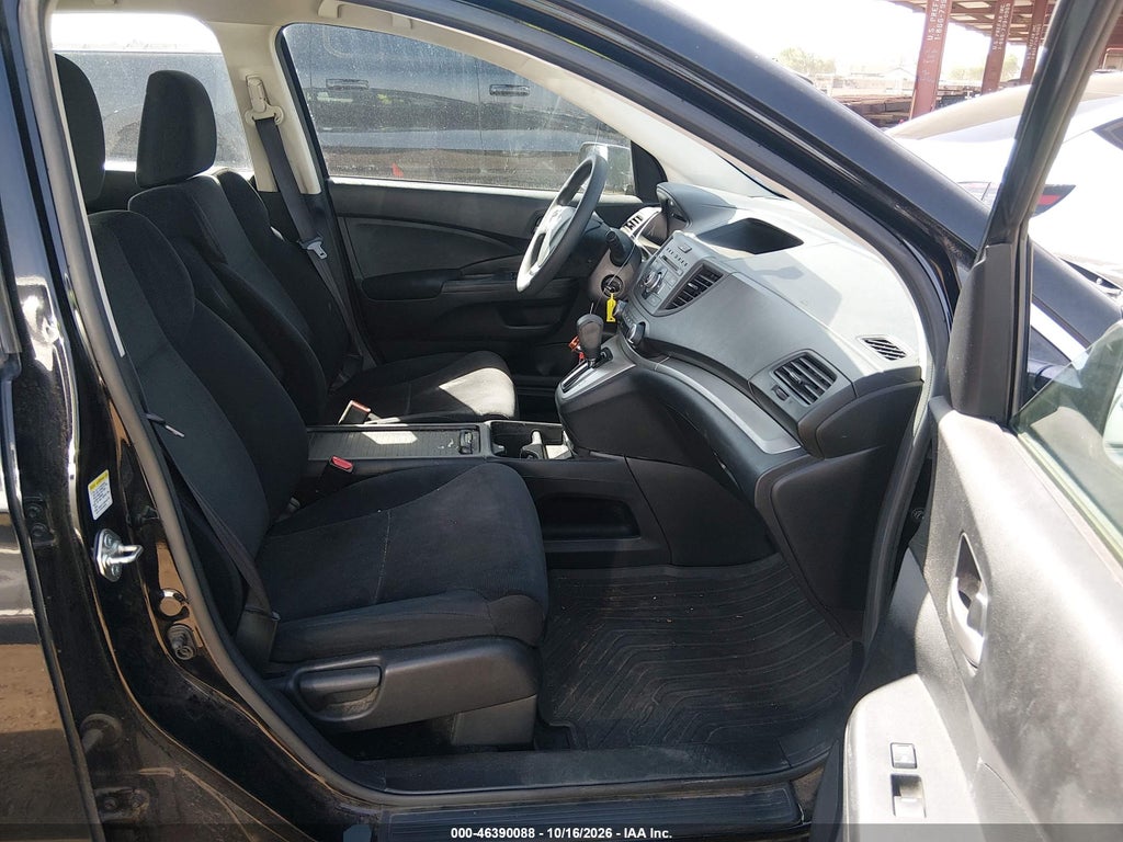 2014 Honda CR-V LX photo 5