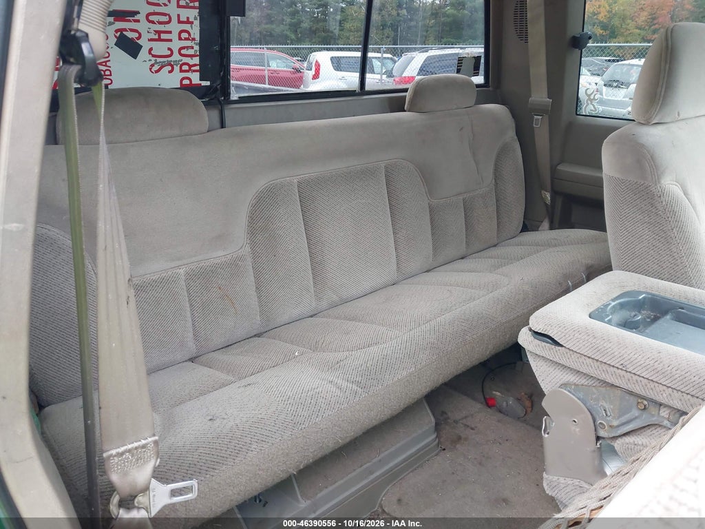 1997 Chevrolet K1500 Fleetside photo 8