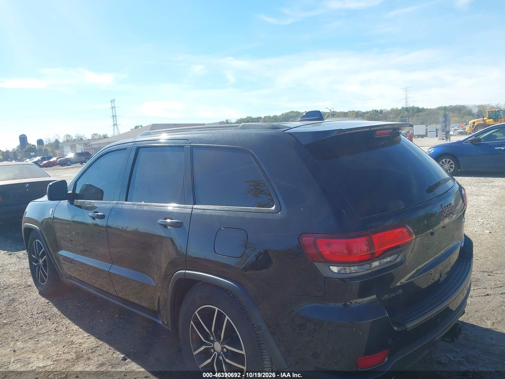 2017 Jeep Grand Cherokee Trailhawk 4X4 photo 3