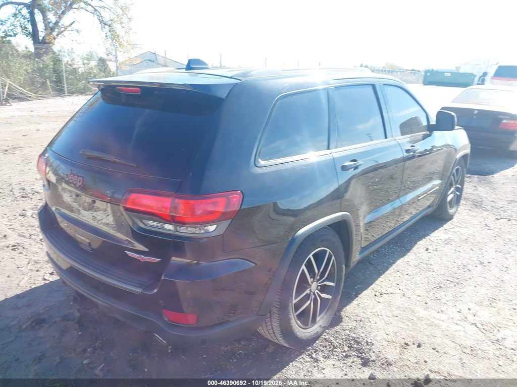 2017 Jeep Grand Cherokee Trailhawk 4X4 photo 4