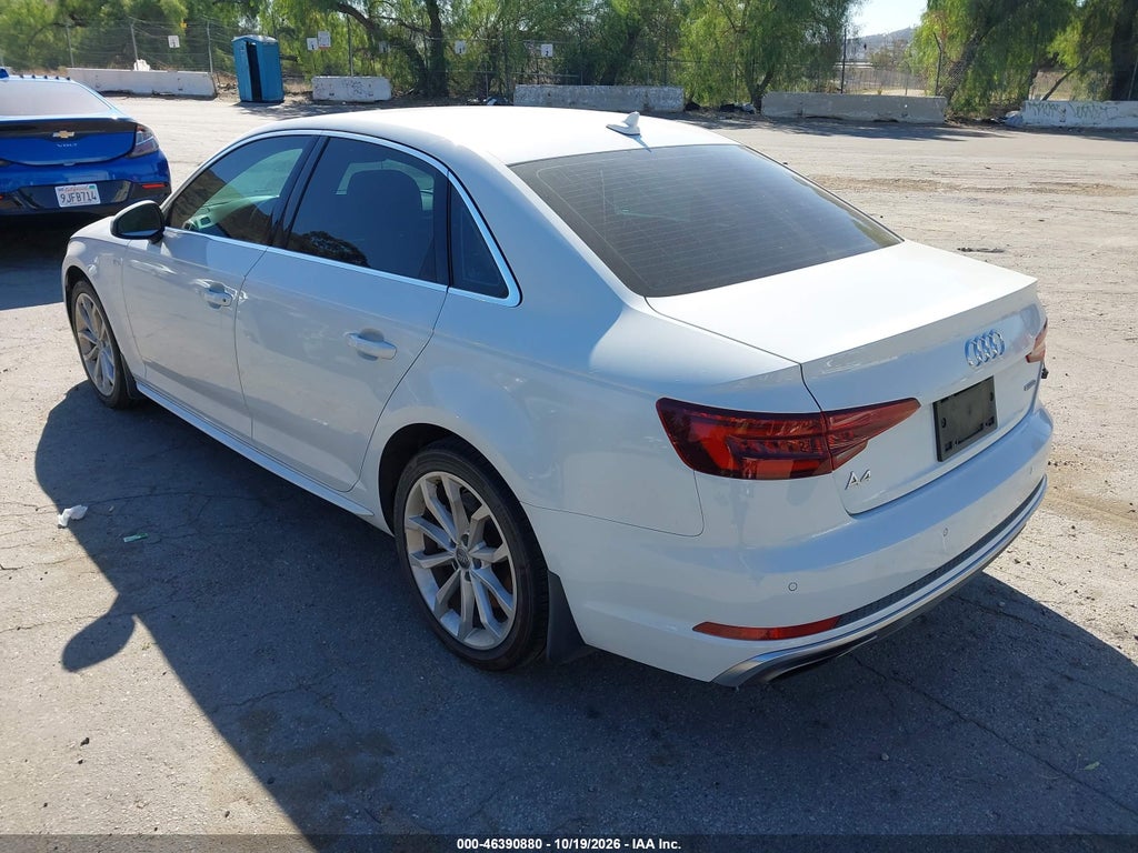 2019 Audi A4 45 Premium photo 3