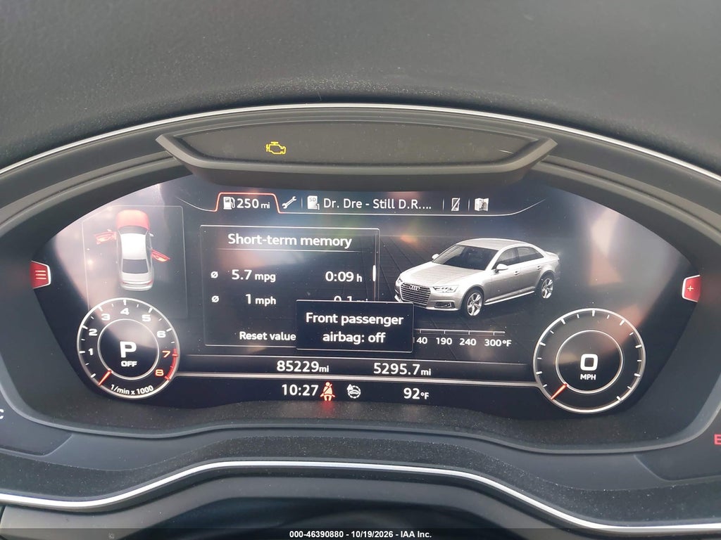 2019 Audi A4 45 Premium photo 7