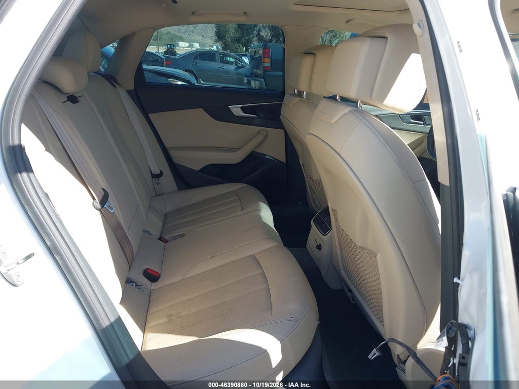 2019 Audi A4 45 Premium photo 8