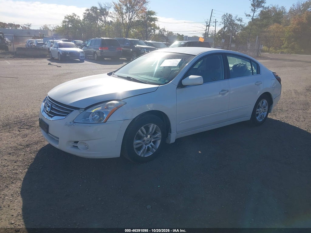 2012 Nissan Altima 2.5 S photo 2