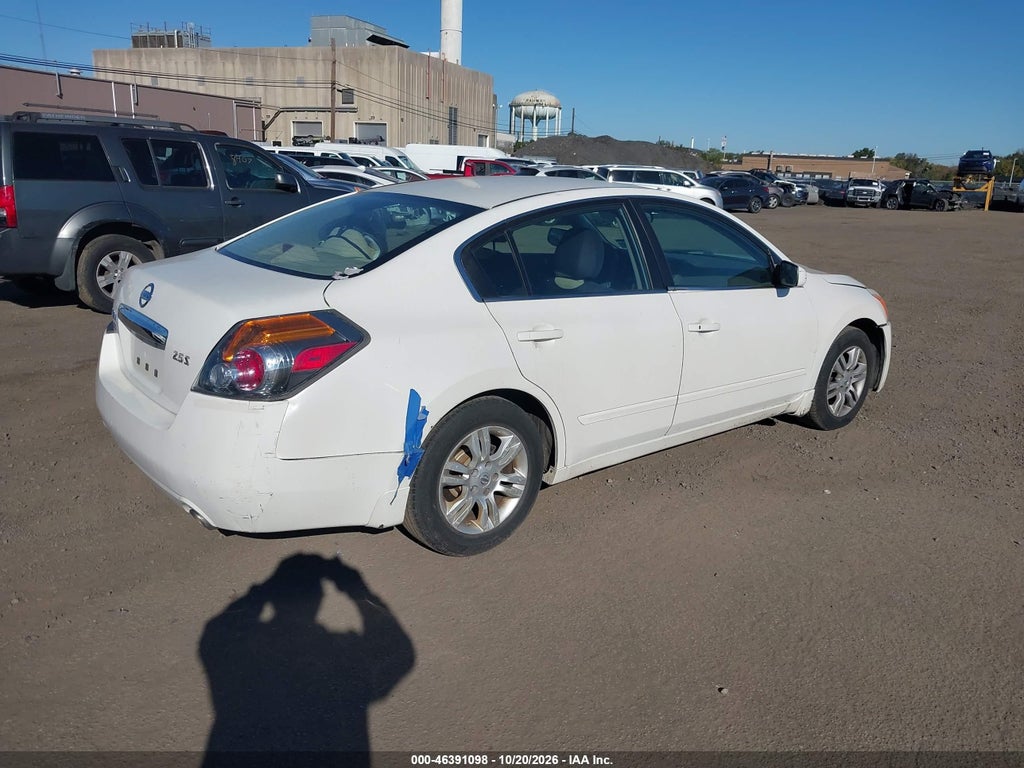 2012 Nissan Altima 2.5 S photo 4