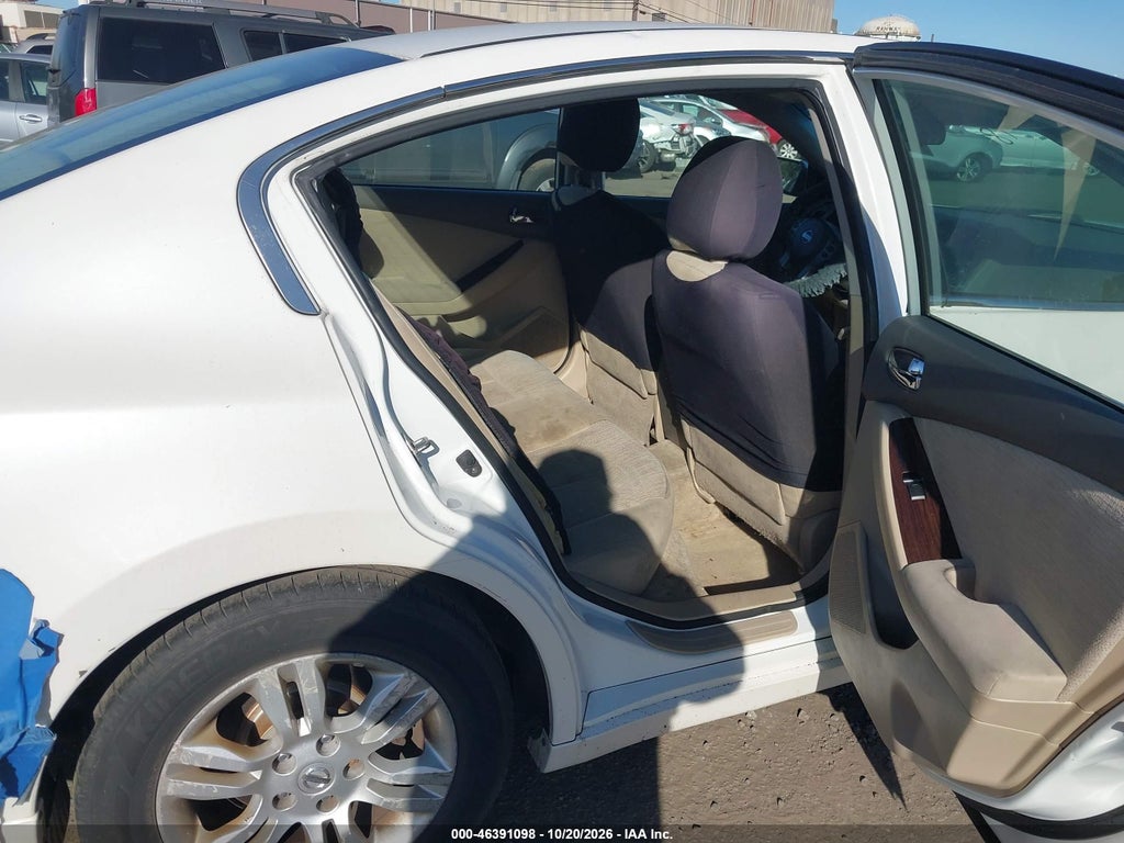 2012 Nissan Altima 2.5 S photo 8