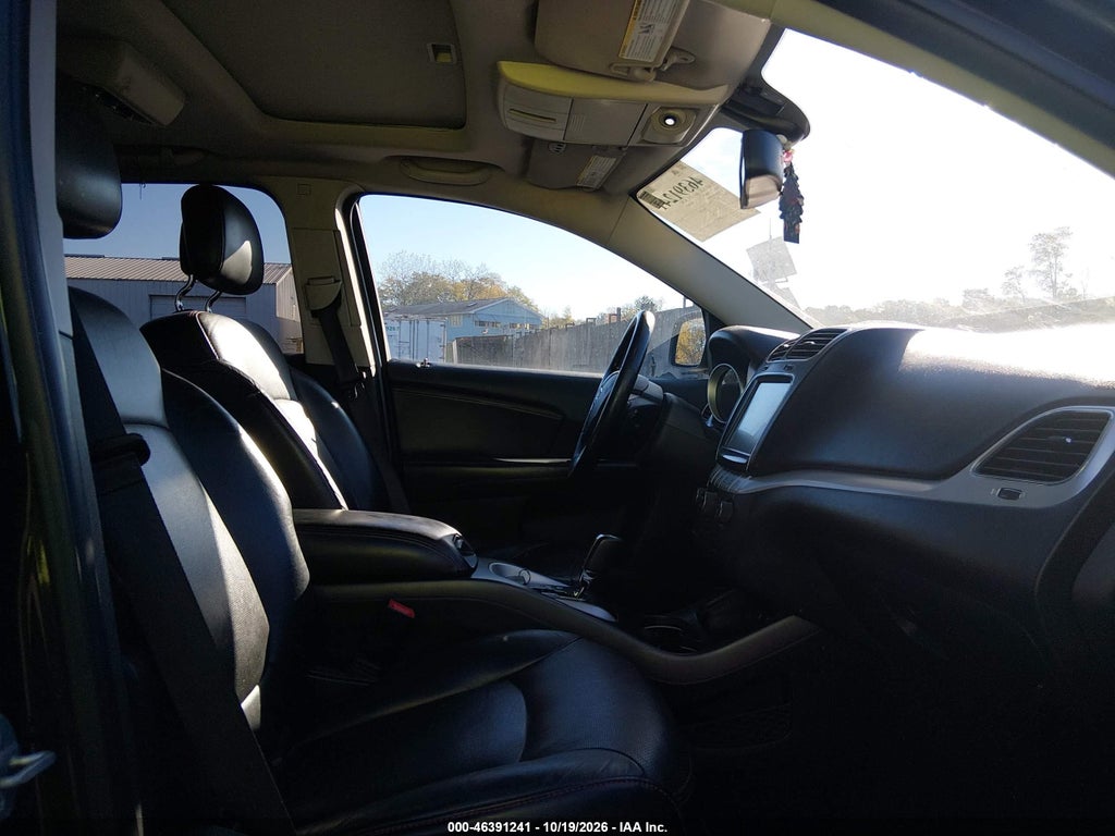 2016 Dodge Journey R/T photo 5