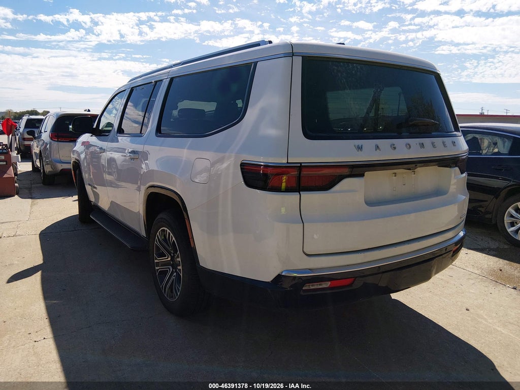 2024 Jeep Wagoneer L Series II 4X4 photo 3