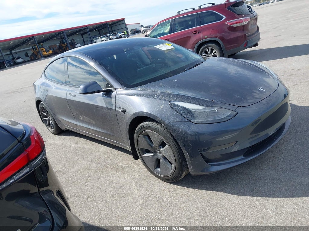 TESLA MODEL 3 2023