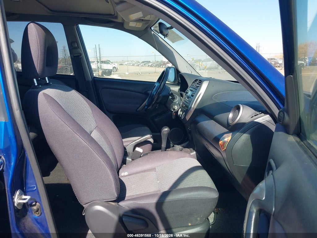 2005 Toyota RAV4 photo 5