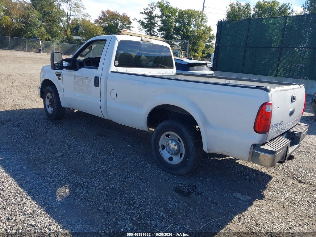 2009 Ford F-250 XL/XLT photo 3