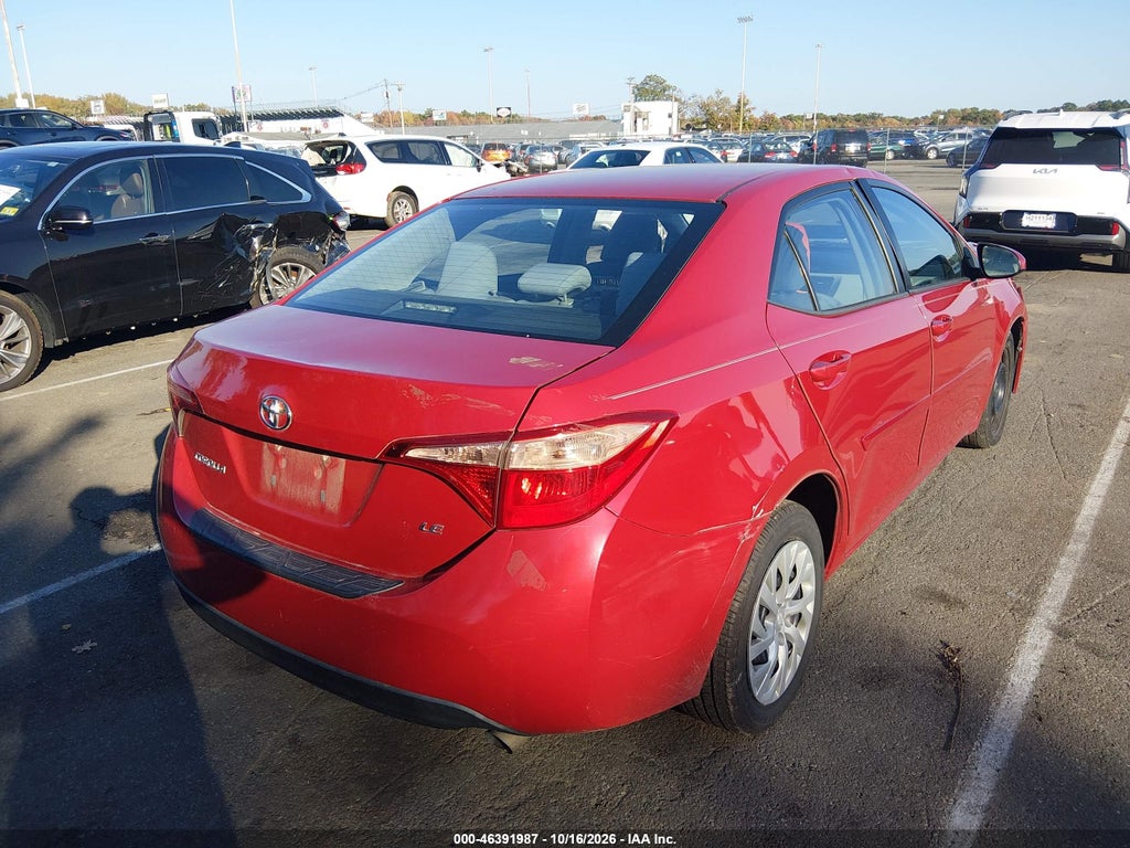2017 Toyota Corolla LE photo 4