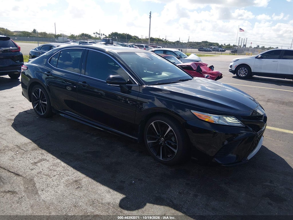 TOYOTA CAMRY 2020