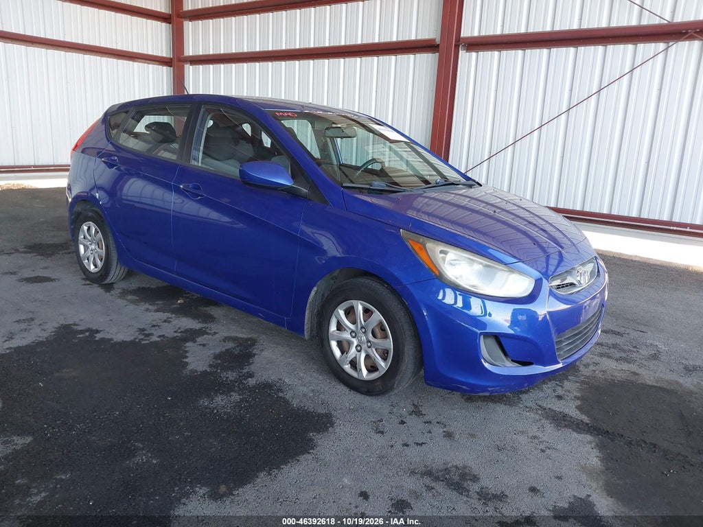 2012 Hyundai Accent GS photo 1