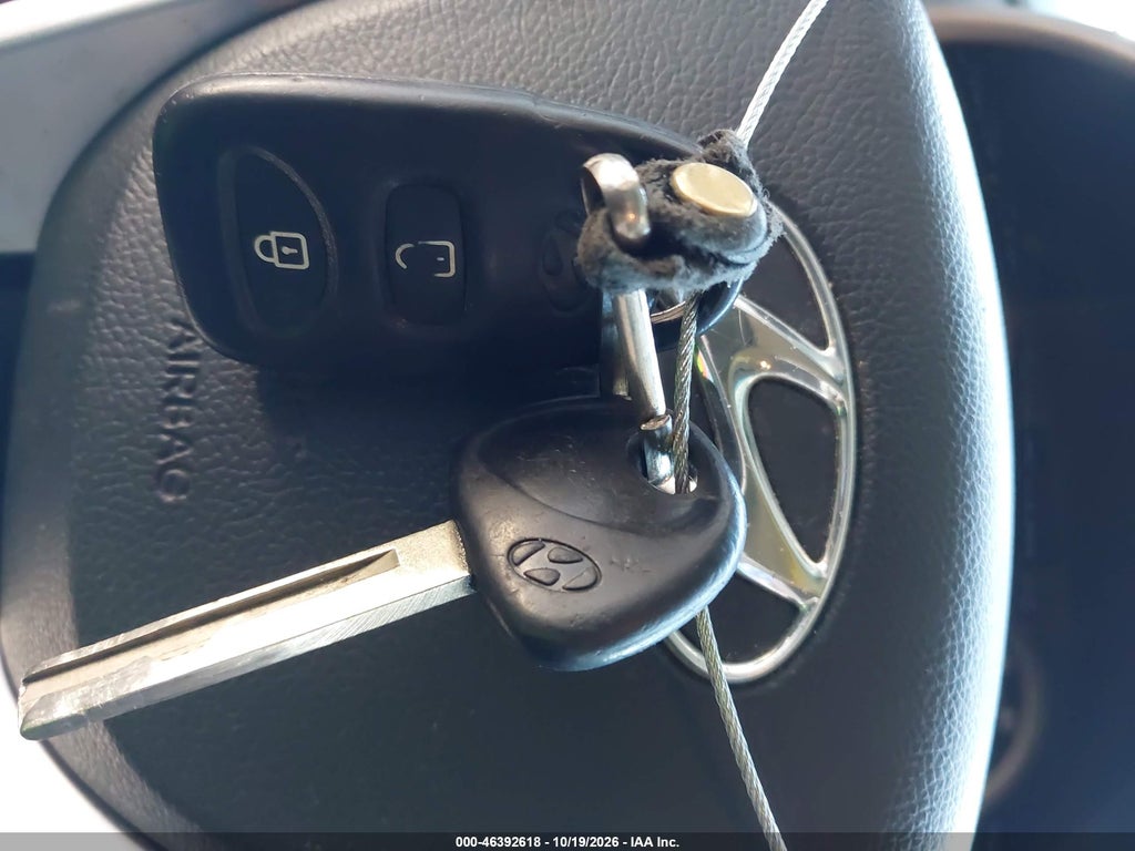 2012 Hyundai Accent GS photo 11
