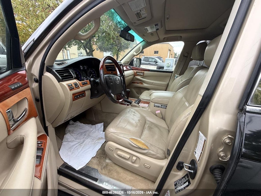2009 Lexus LX 570 photo 5