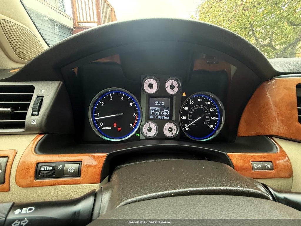 2009 Lexus LX 570 photo 7