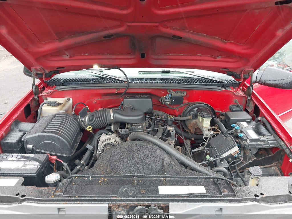 1997 Chevrolet C1500 Fleetside W/T photo 10