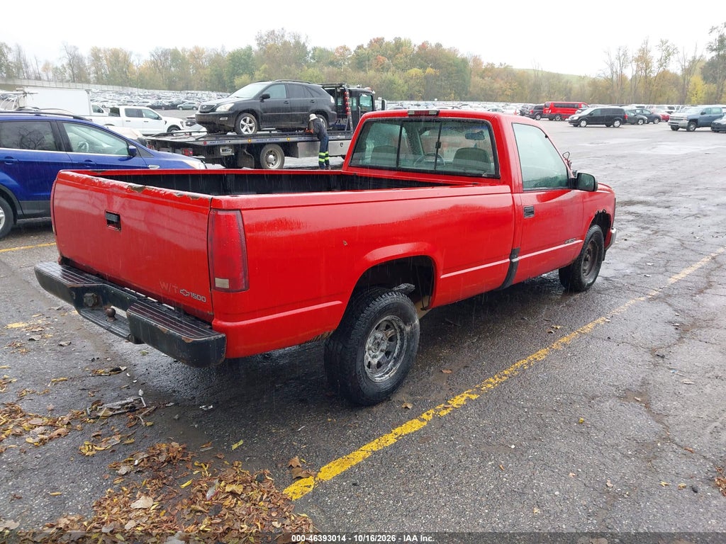 1997 Chevrolet C1500 Fleetside W/T photo 4