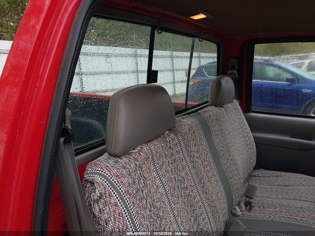 1997 Chevrolet C1500 Fleetside W/T photo 8