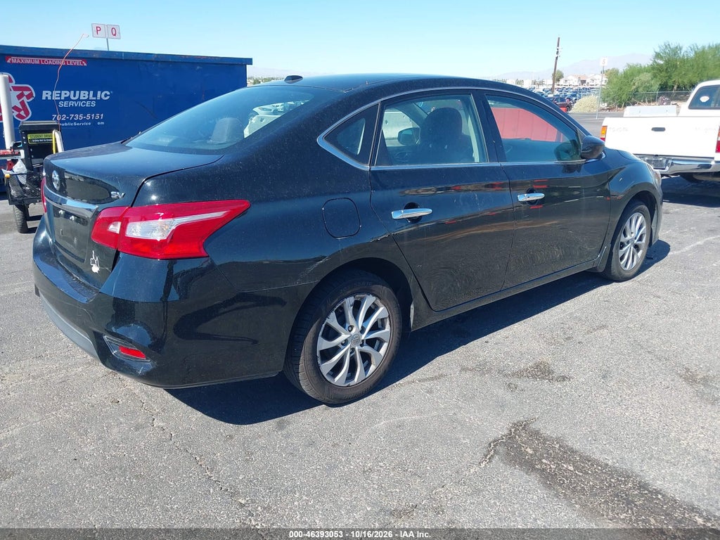 2018 Nissan Sentra SV photo 4